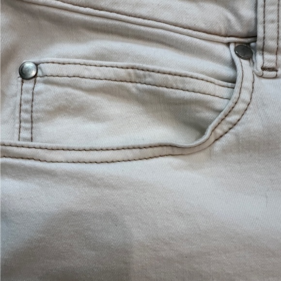 EUC Eileen Fisher Women's White Ankle Cropped Jeans - Picture 9 of 10